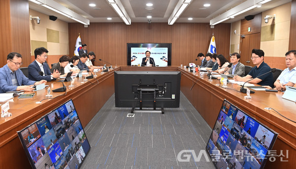 (사진제공 : 경북도청) 4대분야 13개 추진과제 설정, 안전하고 풍성한 추석명절 준비 만전 논의 당부