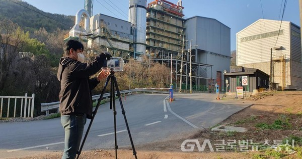 (참고사진 제공 : 경북도청  시료채취 장면 1