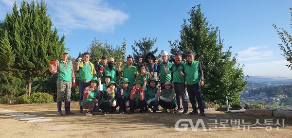 (사진 : 김천시) 평화남산동 새마을협의회, 관내 환경정비 실시 1