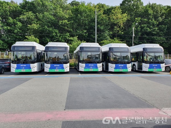 (사진제공: 군포시)6월 10일부터 정규 운행에 들어가는 산본여객 전기버스