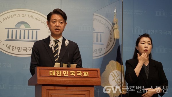 (사진:김영호 의원실)서울시당 위원장에 출마선언 하는 김영호 의원