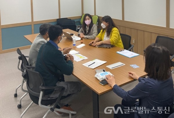 (사진제공:시흥시)아프가니스탄 '특별기여자' 두 가족, 시흥시에 정착