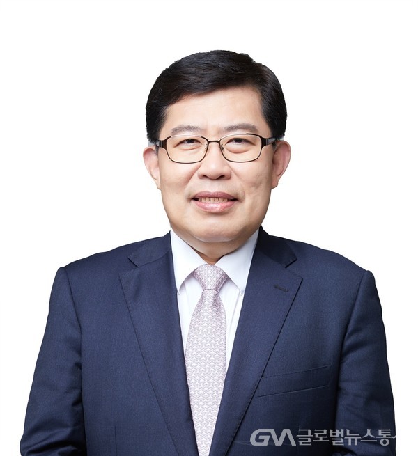 (사진:글로벌뉴스통신DB)윤창현 의원.‘대전 출신 경제 전문가’로 지역 경제 활성화 기대