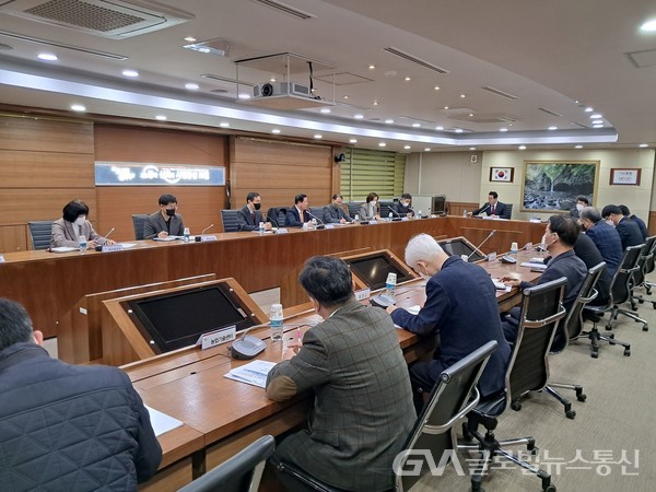 (사진제공:포천시)백영현 포천시장, 정책회의 통해 매주 주요사업 점검