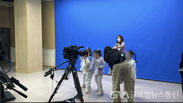 (사진제공:군포시)군포시미디어센터 유아 대상으로 미디어 체험 프로그램 열어