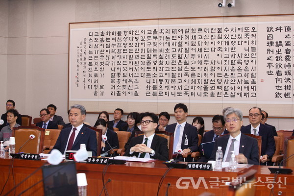 (사진:글로벌뉴스통신 권혁중)(좌측부터)이종섭 국방부장관,한동훈 법무부장관,김상환 법원행정처장
