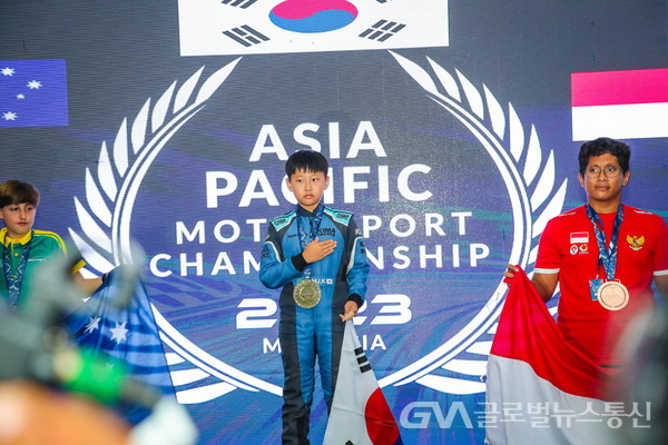 (사진제공:기마레이싱)열살 “김민재” FIA공식국제경기 최초 최연소카트 챔피언 달성