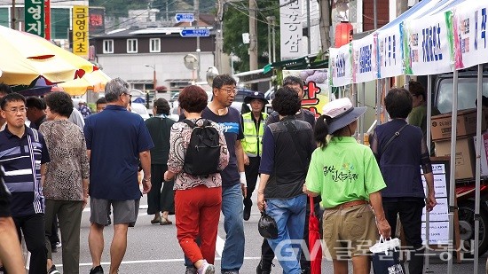 (사진제공:금산군) 제2회 소상공인 동행마켓 개최