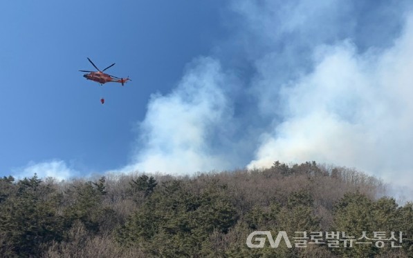 (사진제공:산림청)헬기 물투하4