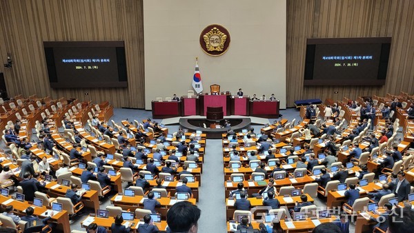 (사진:글로벌뉴스통신 임말희 기자)25일(목) 오후 여의도 국회에서 개최된 제416회국회(임시회) 제416-1차 본회의에서 '채상병특검법'이 부결됐다..