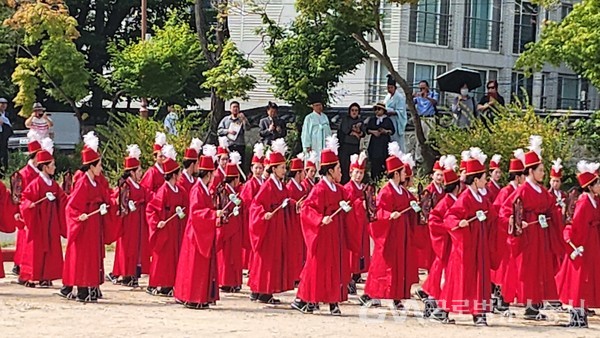 (사진촬영 : 글로벌뉴스통신 송영기 기자) 팔일무 무무 武舞