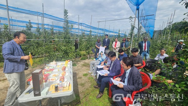 (사진제공 : 경북도) 경북 농산품 수출확대 위한 현장중심 기술지원 박차 중간점검 1