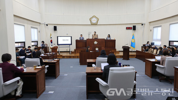 (사진제공:과천시)과천시 “‘평생학습도약금’ 지원 위한 ‘과천시 평생교육조례 일부개정조례안’ 시의회서 부결돼”