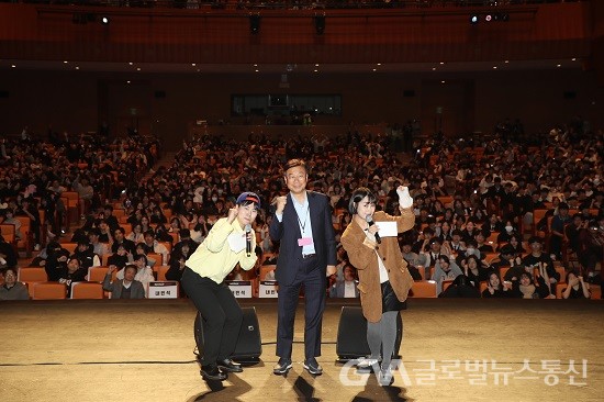 (사진제공:성남시) 신상진 성남시장, 2024 성남시 청소년 드림콘서트 참석