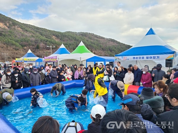 (사진제공:거제시) 제17회 거제대구수산물축제, 장목면 외포항에서