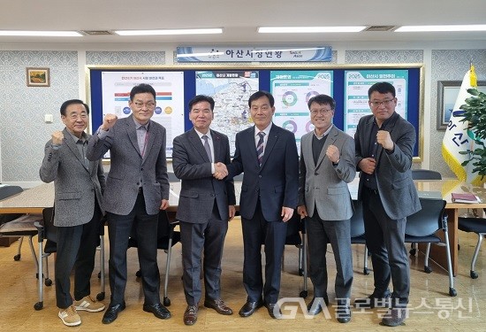 (사진제공:아산시) 조일교 아산시장 권한대행, 박세국 현대자동차 아산공장장과 면담